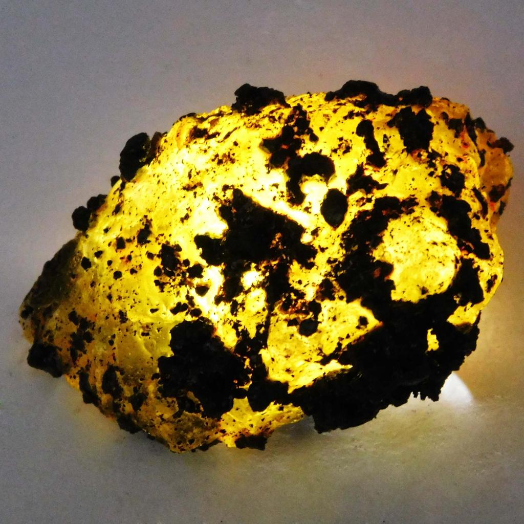 Natural Yellow Sapphire Rough 68.30 Ct Earth Mined CERTIFIED Huge Loose Gemstone A-5669