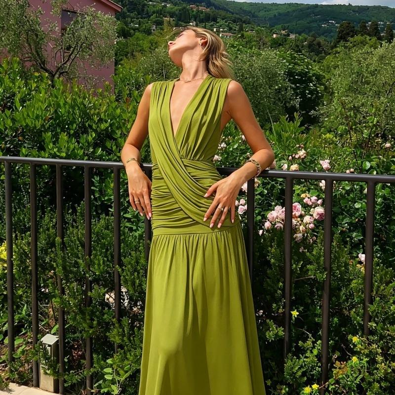 Summer new European and American women's clothing fashion solid color dark V-neck pleated slim-fitting long hip-wrapped dress