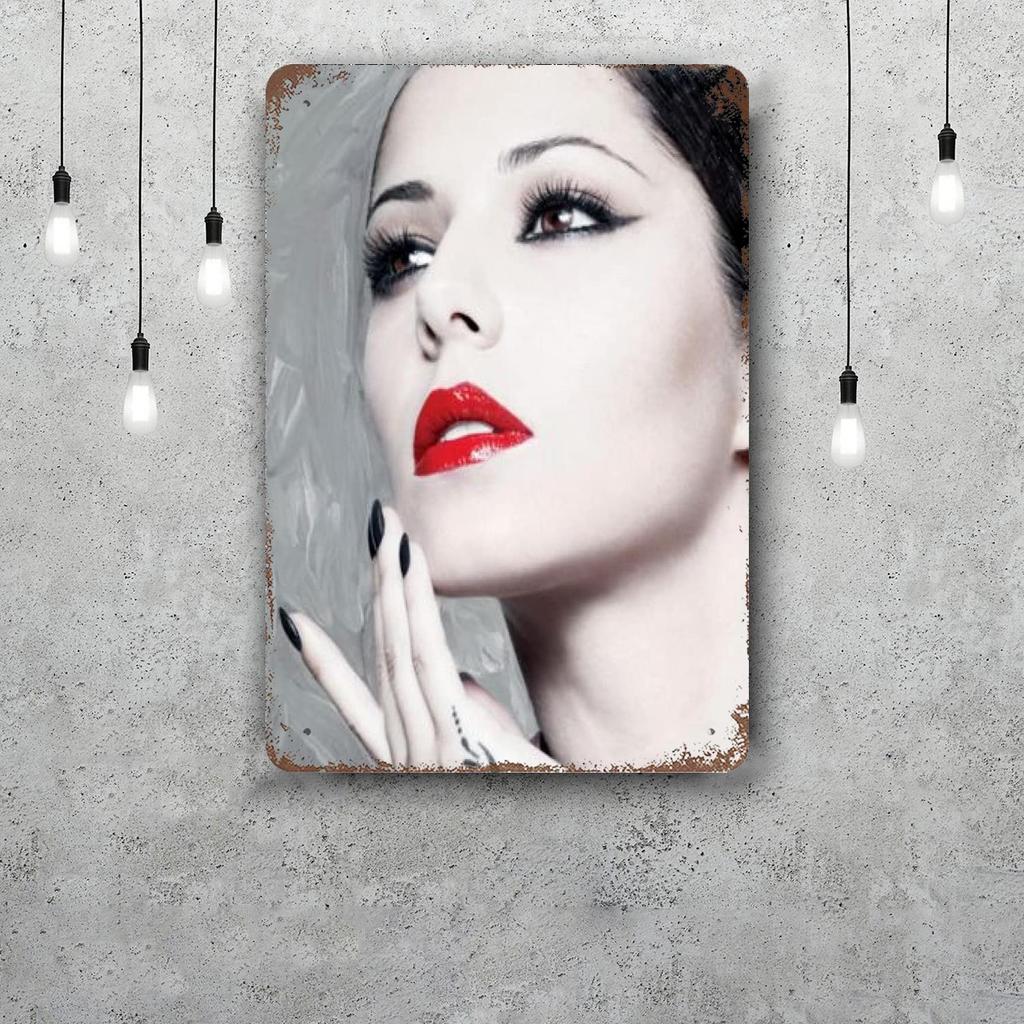 Cheryl Cole Classic Poster Rusty Metal Plaque Retro Decorative Plate Bar Man Cave Garage Club Metal Sign Wall Decoration