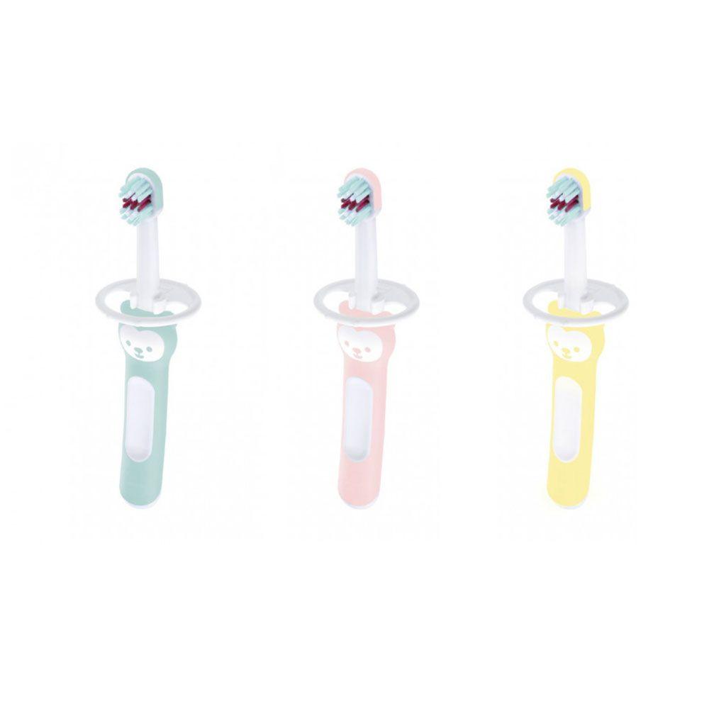 

Мама, моя первая зубная щетка