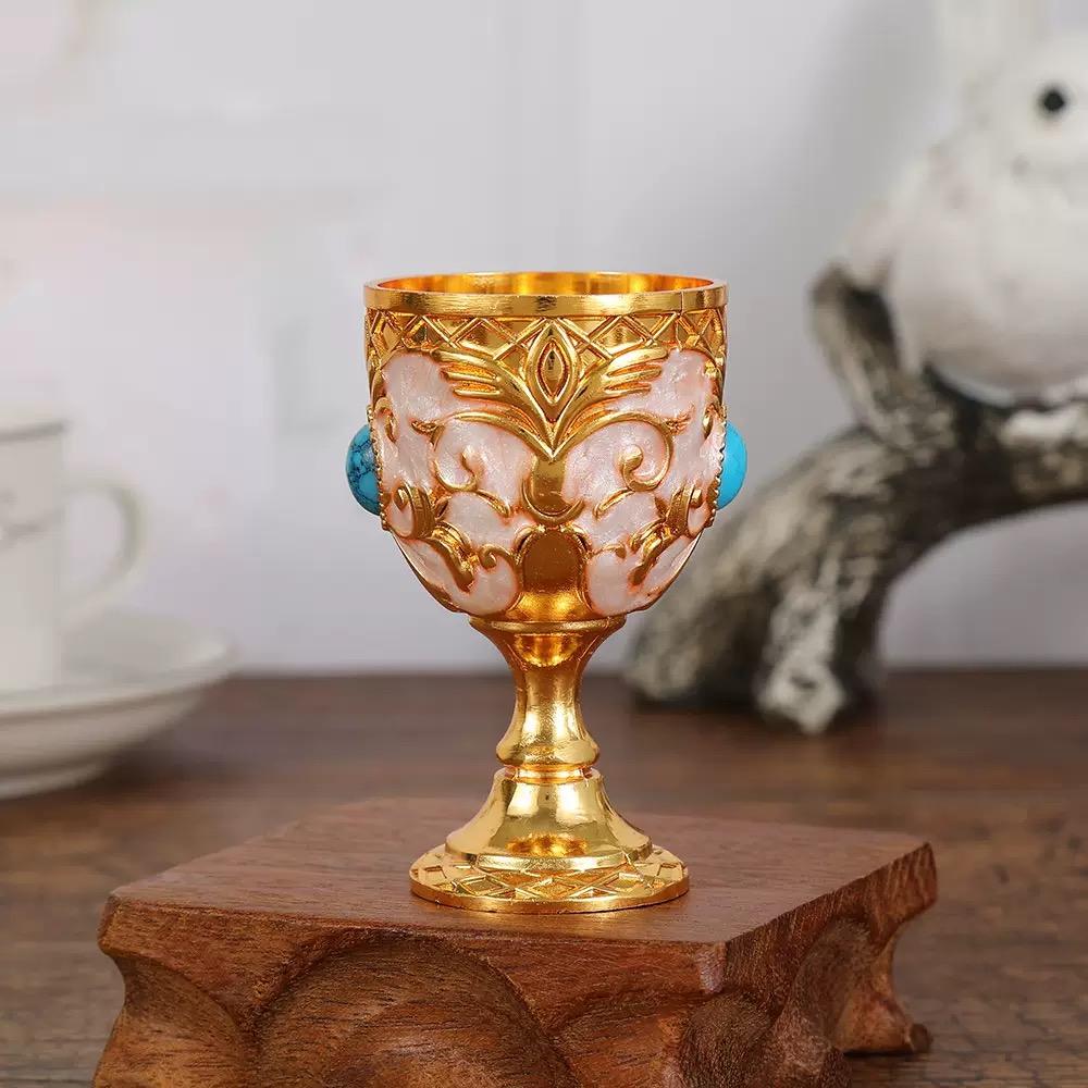 Vintage Shot Glass, Alloy Portable Light Luxury Relief Carved Goblet, European Mini Vodka Tumbler, Home Table Decoration, 1pcs