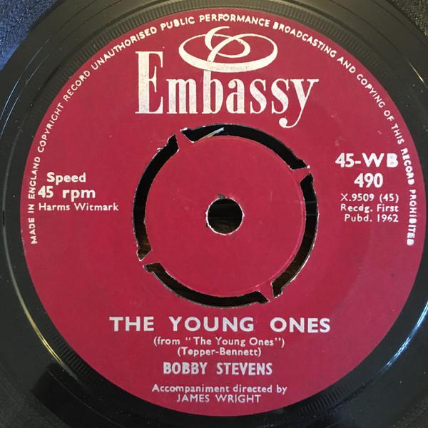 

7-дюймовая пластинка BOBBY STEVENS The Young Ones Multiplication 45WB490 Embassy 1962 UK Pop Б/у