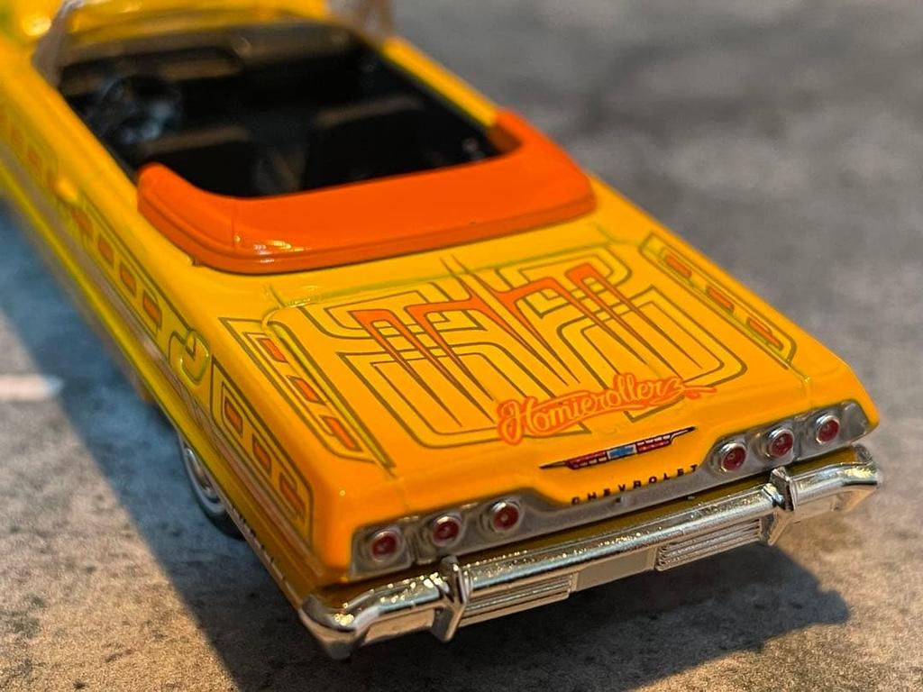 Greenlight 1/64 1963 Chevy Impala Convertible