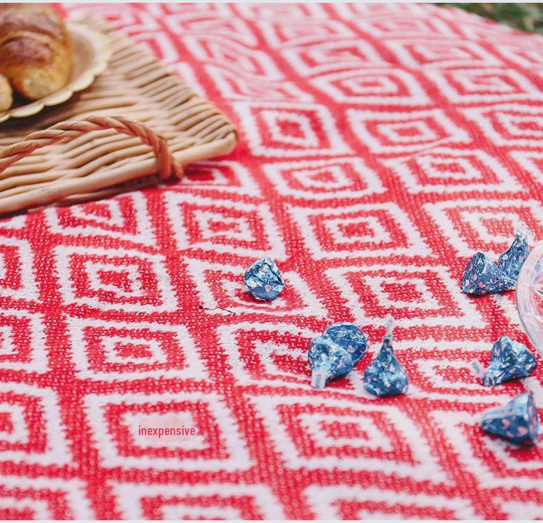 Nordic Style Portable Outdoor Picnic Mat - Pure Cotton, Moisture-Proof, Ideal for Camping and Photography.