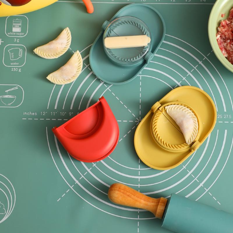 Multifunctional Dumpling Machine Mold Handy Kitchen Gadget for Effortless Pastry Baking