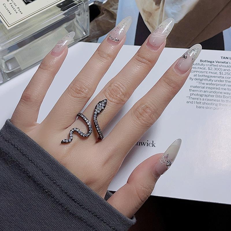 

Dark Snake Ring, Female Full Diamond, Niche Design Sense, Exquisite Personality, Open Index Finger Ring, Light Luxury Adjustable opening