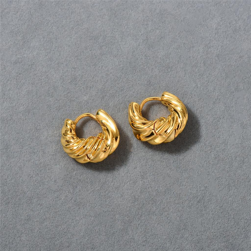 Wind Metal Thread Geometric Twist Horn Ear Buckle Earrings Year French Simple Light Luxury Earrings