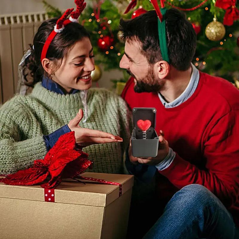 Love Rose Pop-up Surprise Gift Box Prank Middle Finger Surprise Valentine's Day Christmas Wedding Gift for Guest Home Decoration