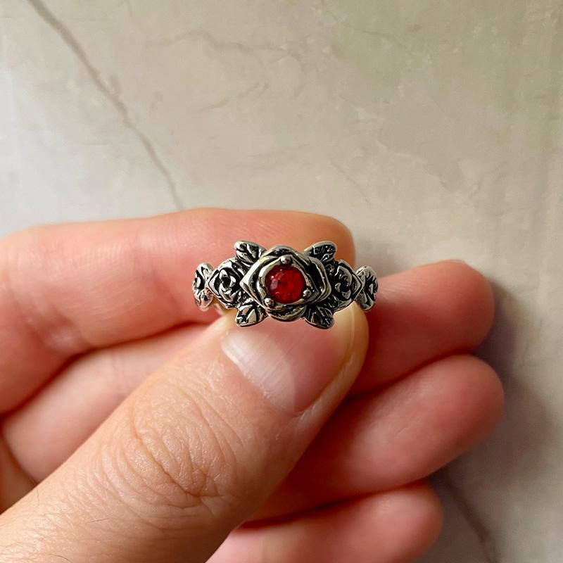 Retro Red Heart Rose Ring For Women Dark Gothic Vintage Open Ring Punk Rock Hiphop Accessories Designer Zircon Love Unisex Gift