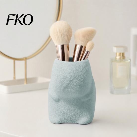 One-piece Molded Pen Organizer Standing Capybara Holder, Cute Animal Desk for Pens Makeup Gradient Orange Cup Brushes, Large Capacity