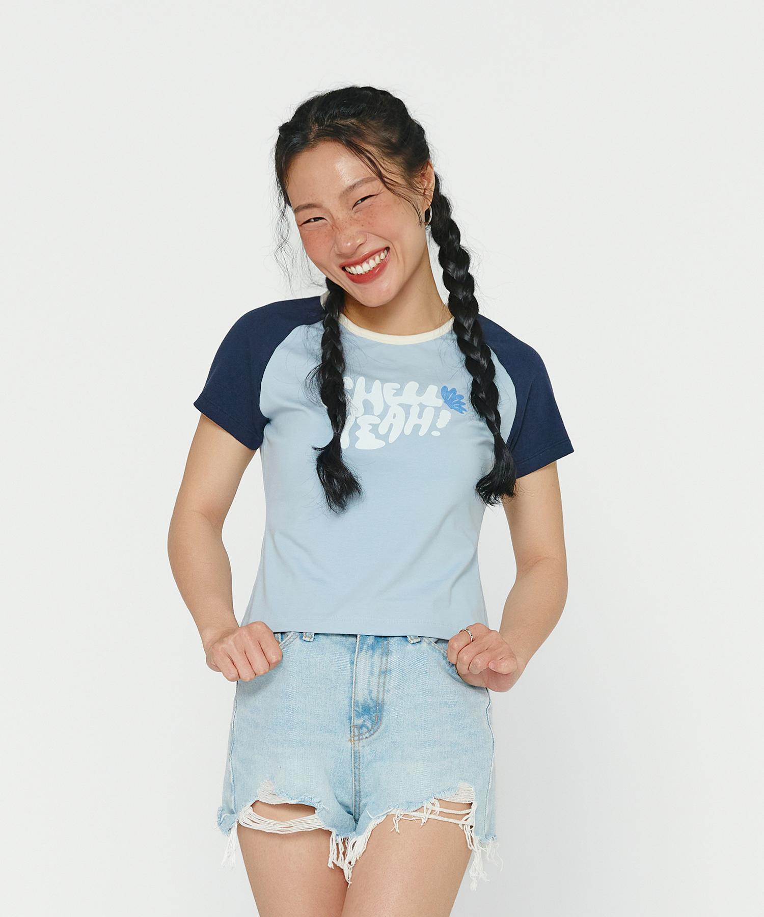 Umpa Shellye Raglan Crop Short Sleeve T-Shirt