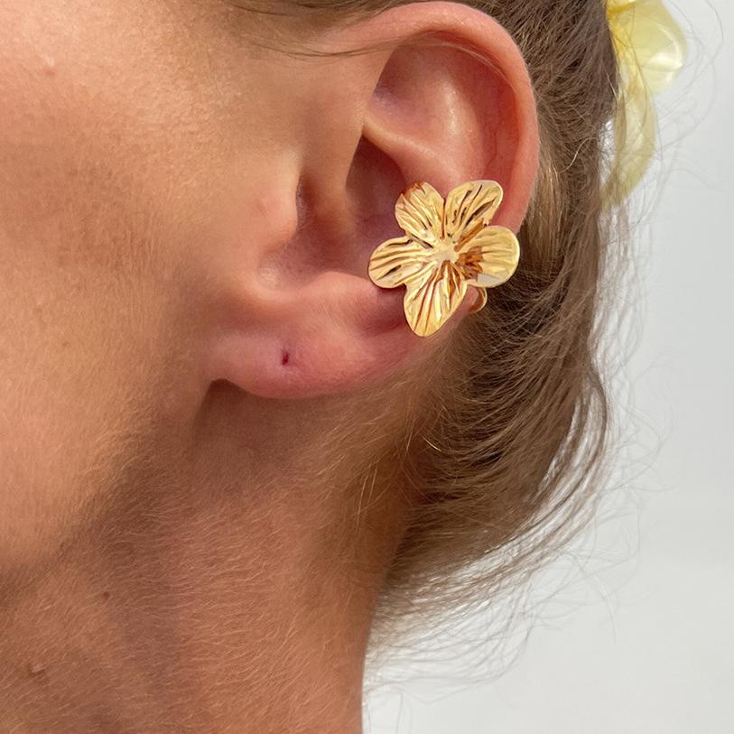 

Summer Flower Sun Moon Ear Clips Fake Piercings Earrings for Women Metal Shell Starfish Asymmetrical Stud Earrings Party Jewelry