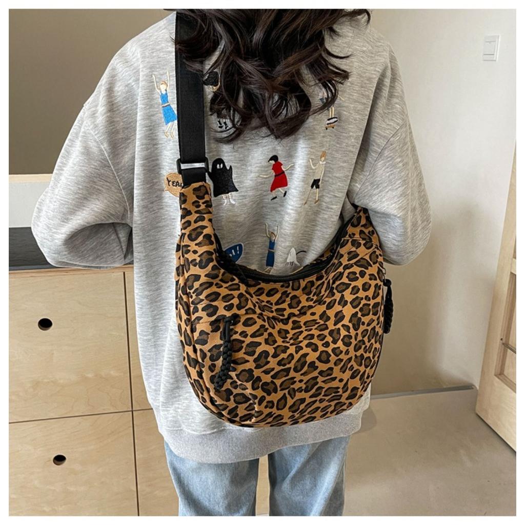 Leopardenmuster Leinwand Knödeltasche, Sportlicher Stil, Lässige und Vielseitige Beliebte Stofftasche, Tragbare und Modische Einzel-Schulter Crossbody-Tasche