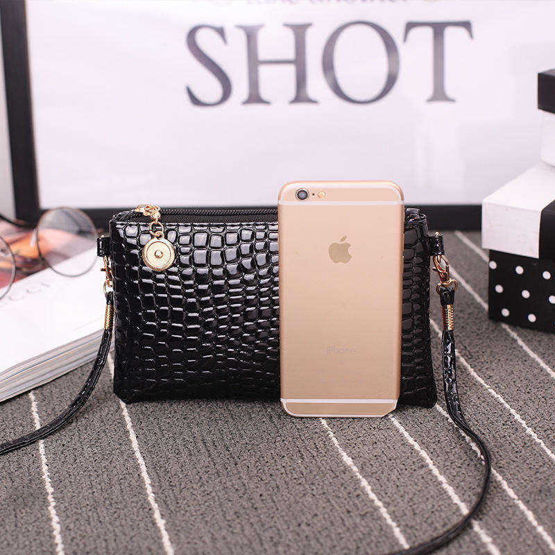 New Shoulder Messenger Bag Fashion Change Bag Crocodile Pattern Clutch Bag Floor Stall Small Bag
