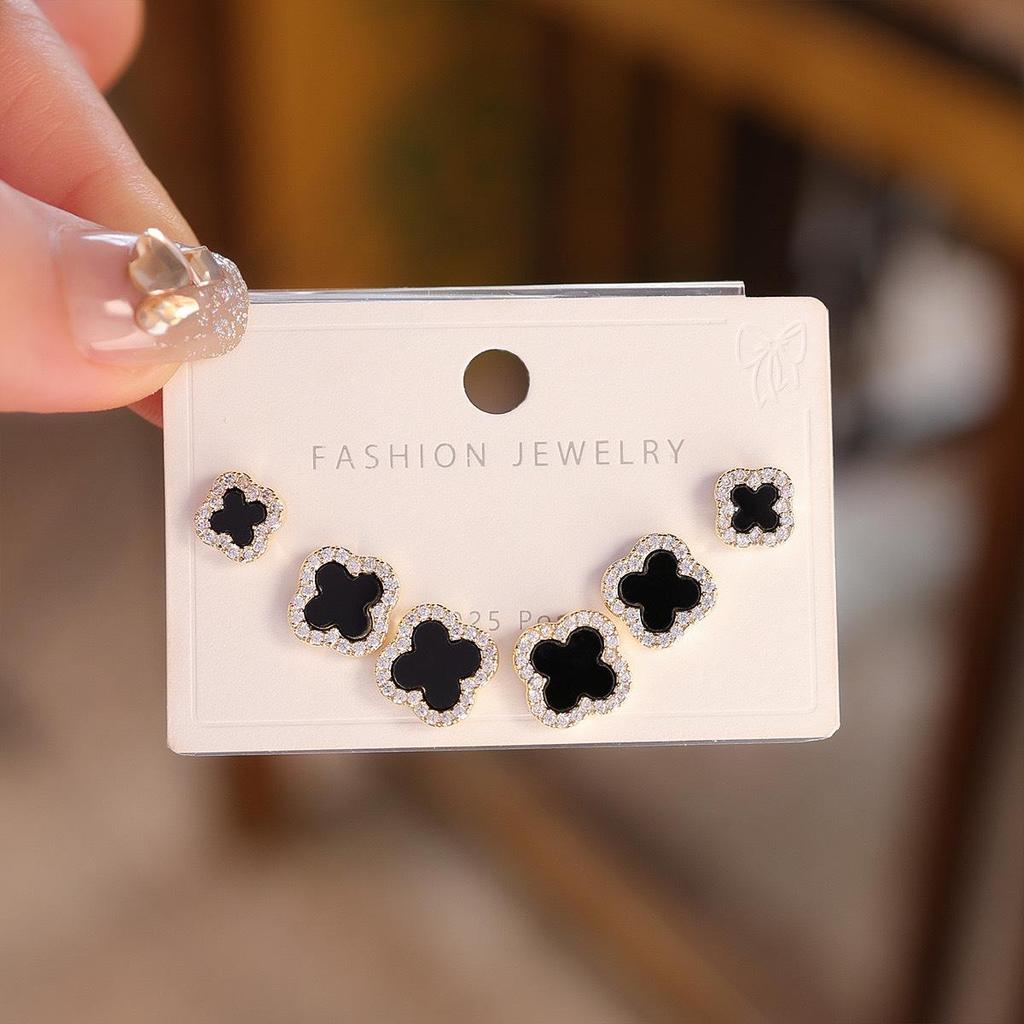 Vierblättrige Kleeblatt-Ohrstecker mit Perlmutt und S925 Silberstift - Exquisiter koreanischer Stil