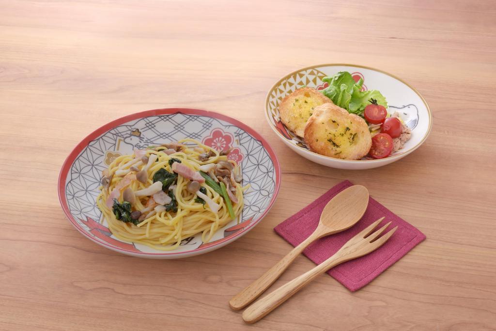 Yamakasyoten Tableware Set Cereal Bowl Character Snoopy Nostalgia Bowl (2-color Set)