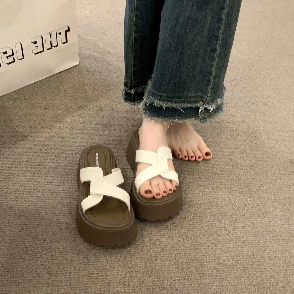 Thick-soled cool slippers women's summer outer wear 2025 new models with skirts to increase the sense of fashion muffin shoes casual one-word drag