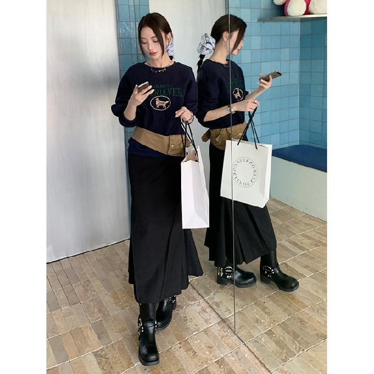 2024 Autumn New Black High Waist Pleated Fishtail Skirt For Women, With A Design Sense And A Split Suit Long Skirt
