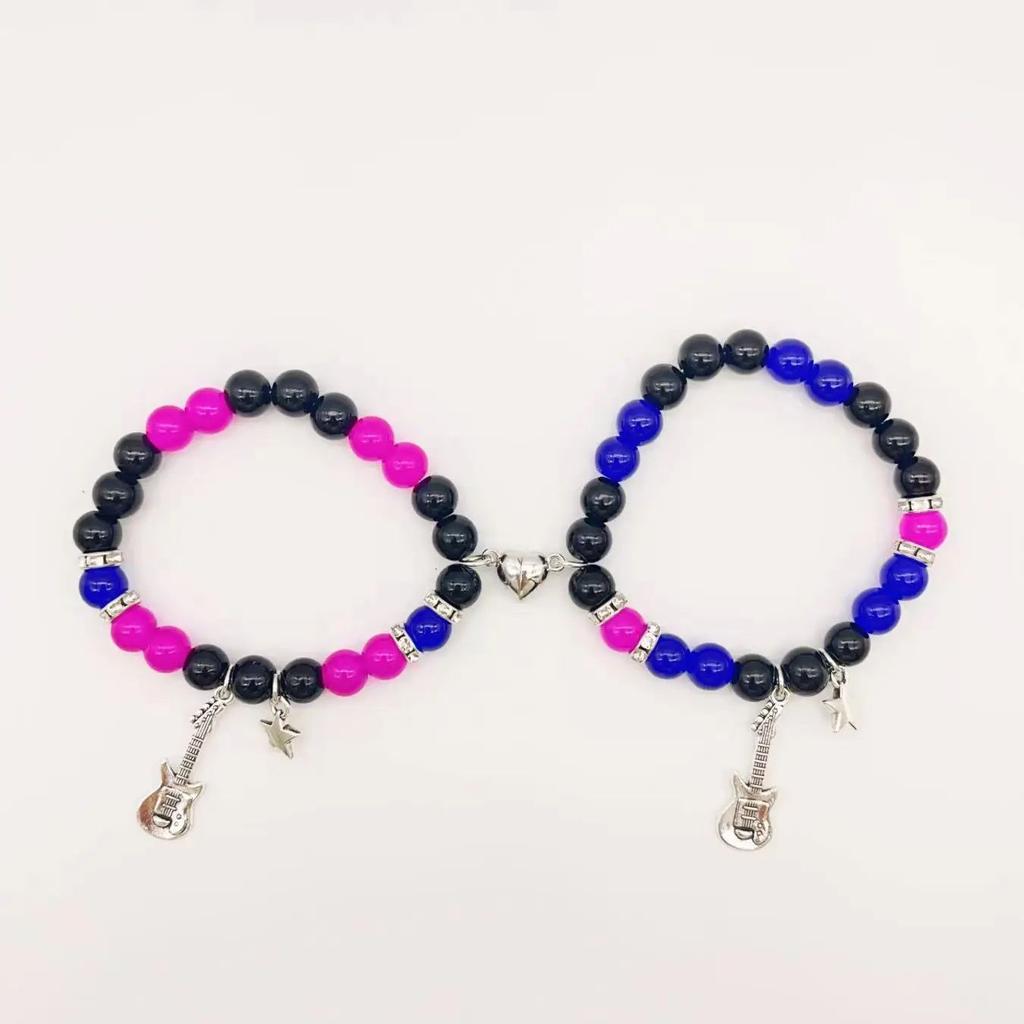 2 pcs of Blue and Red Beads Guitar Pendant Heart Shaped Magnet Couple's Bracelets Bff Trendy Jewelry Gifts