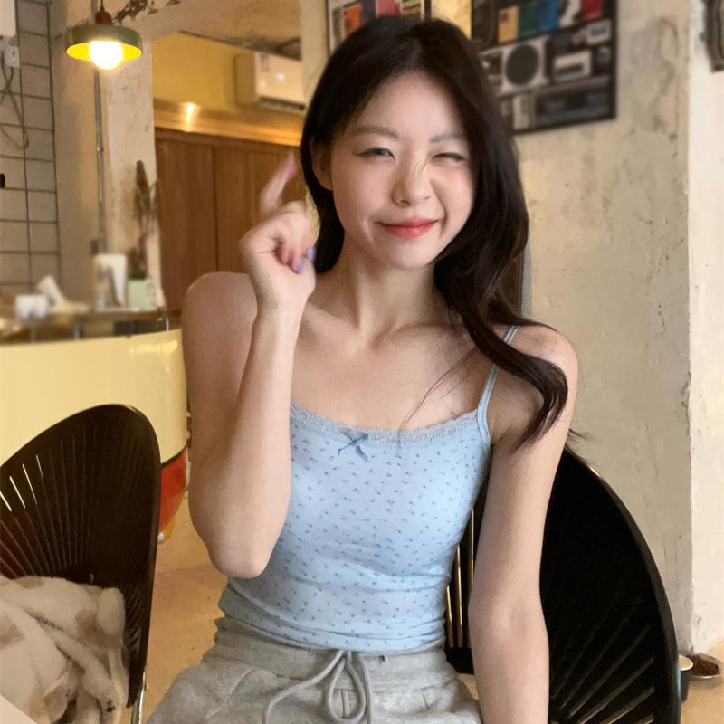 Women's Floral Lace Patchwork Sweet Suspender Vest Top with Chest Pad