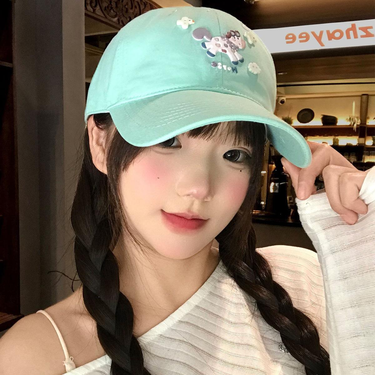 

Dopamine Cute Flying Pony Baseball Hat Female 2026 Casual Versatile Head Circumference Show Face Small Duck Tongue мятный зеленый