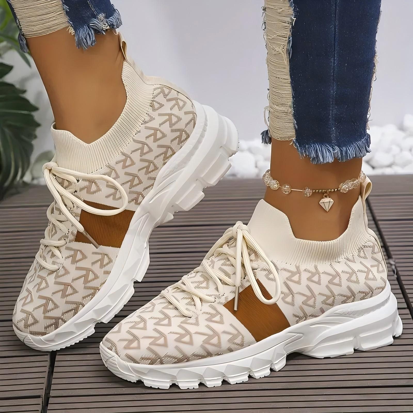 

Кроссовки женские 2025 новые большие размеры на толстой подошве в цвет повседневные низкие спортивные туфли 43