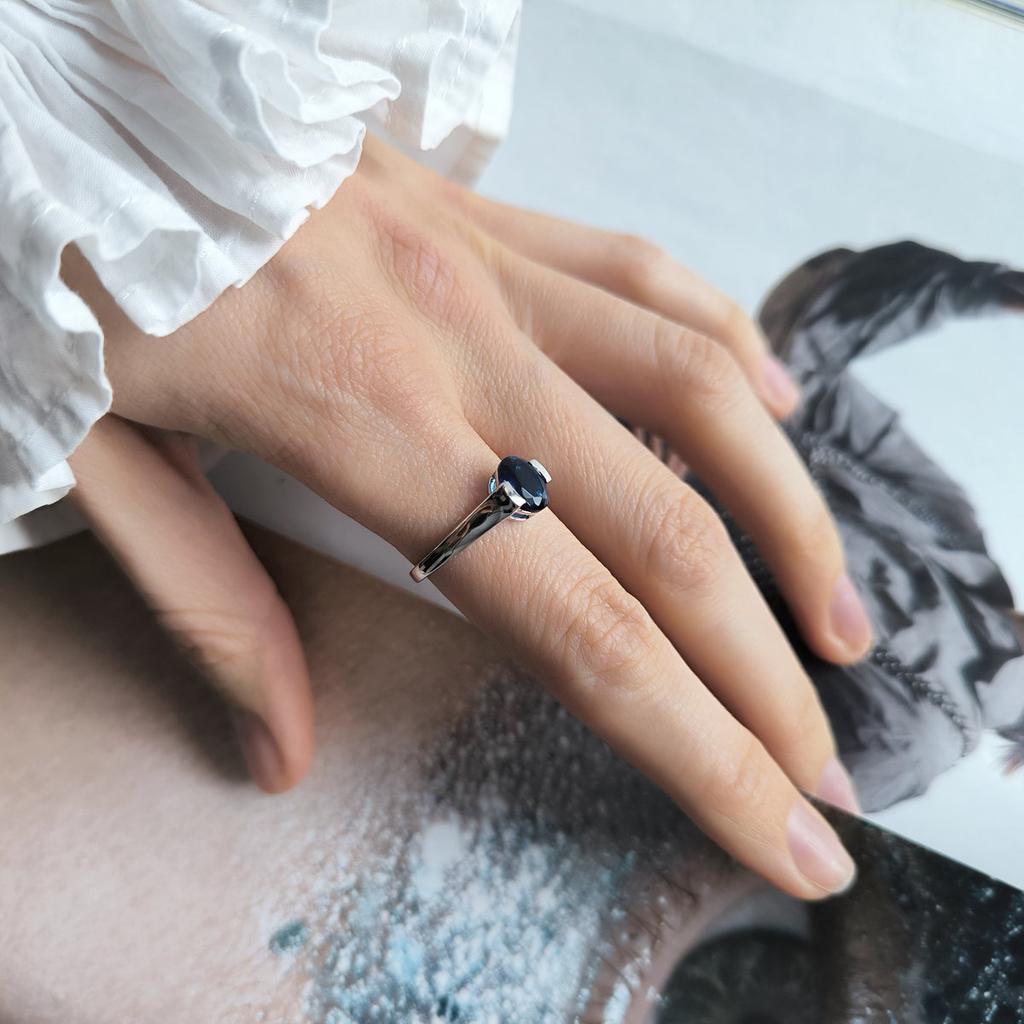 Серебряное кольцо с сапфиром nano 0.907ct, вес изделия 2,57 гр (2206057)