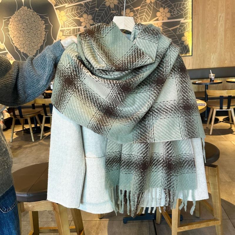 Winter New Gradual Change Plaid Thickened Fringed Scarf Couple Gift High-end Scarf