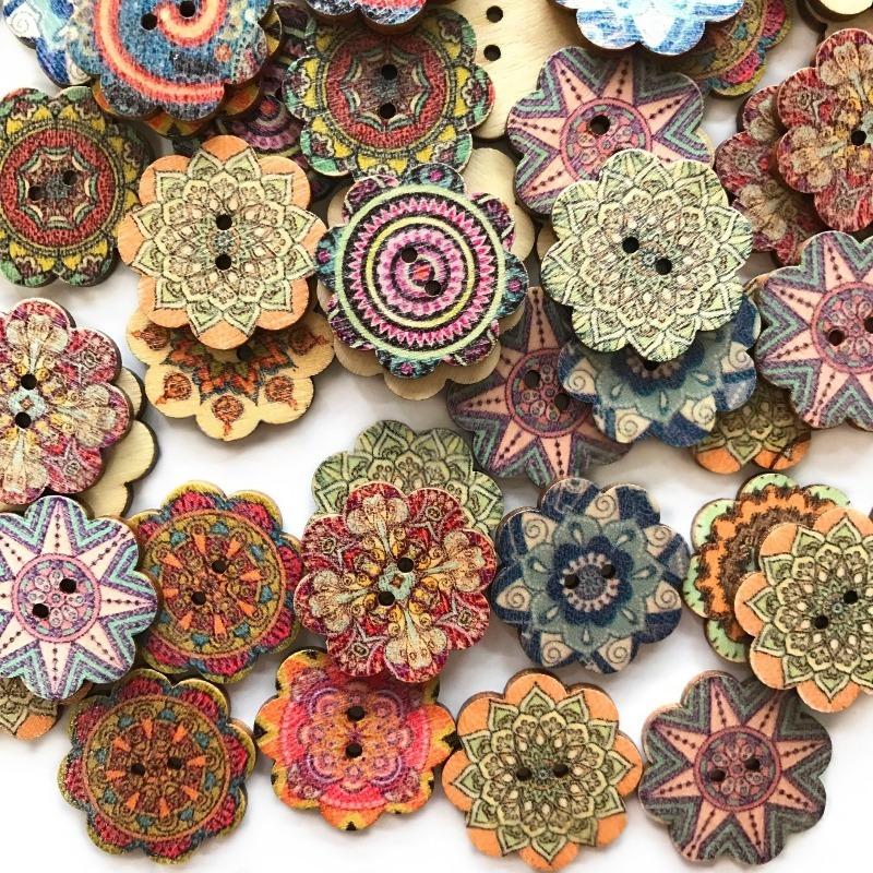 50Pcs Mixed Pattern Vintage Flower Wooden Buttons 20mm Assorted Buttons 2 Holes Sewing Random Flower Painting Buttons