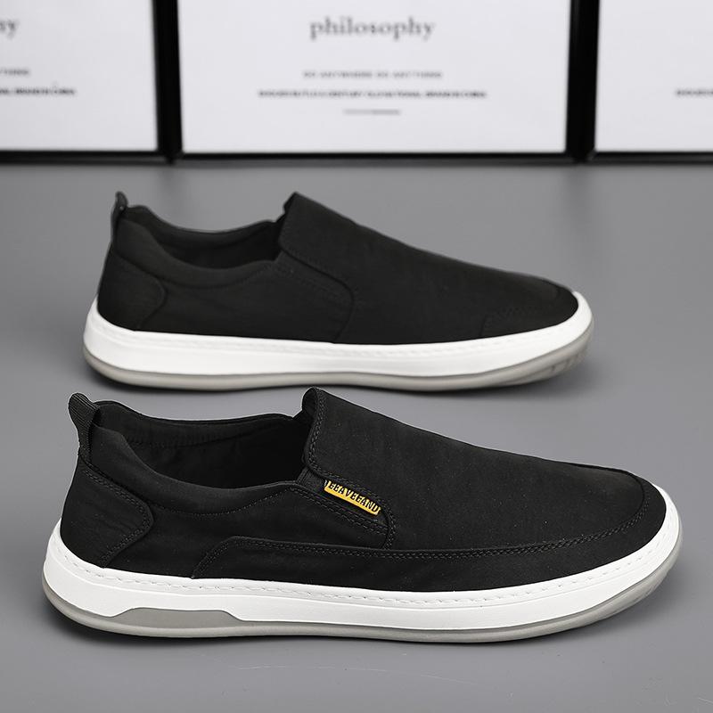 Old Beijing Cloth Shoes Men's Spring and Autumn 2025 New Summer Breathable Casual Canvas Board Shoes One Pedal Lazy Tide Shoes