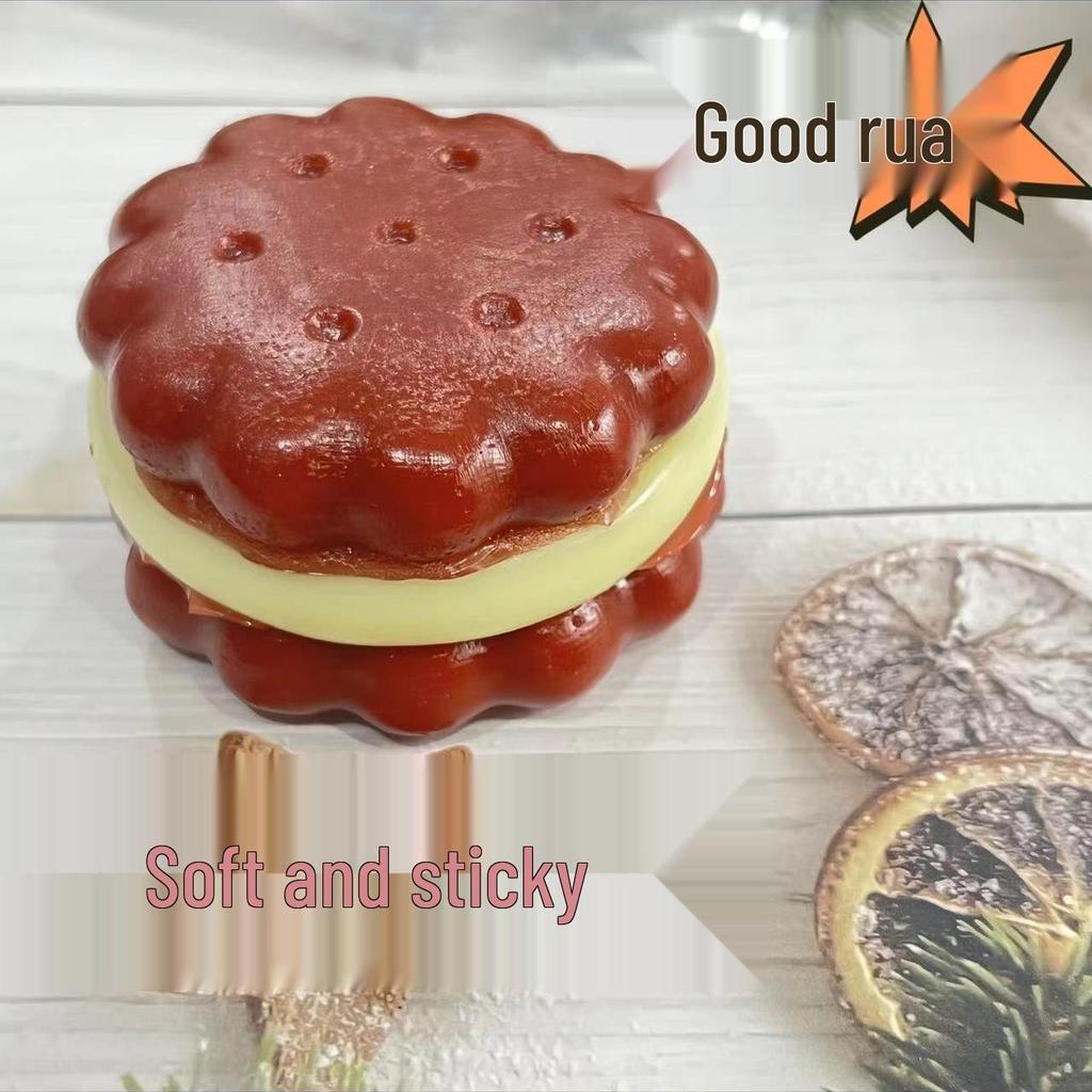 Octopus Slow Rebound Strawberry Squeeze Toy – Random Decompression Artifact