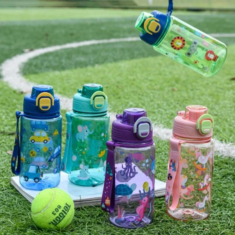 600ML Dětská láhev na vodu na léto Studentská láhev na pití Plastová sportovní láhev na vodu Přenosná Odolná proti pádu a nepropustná