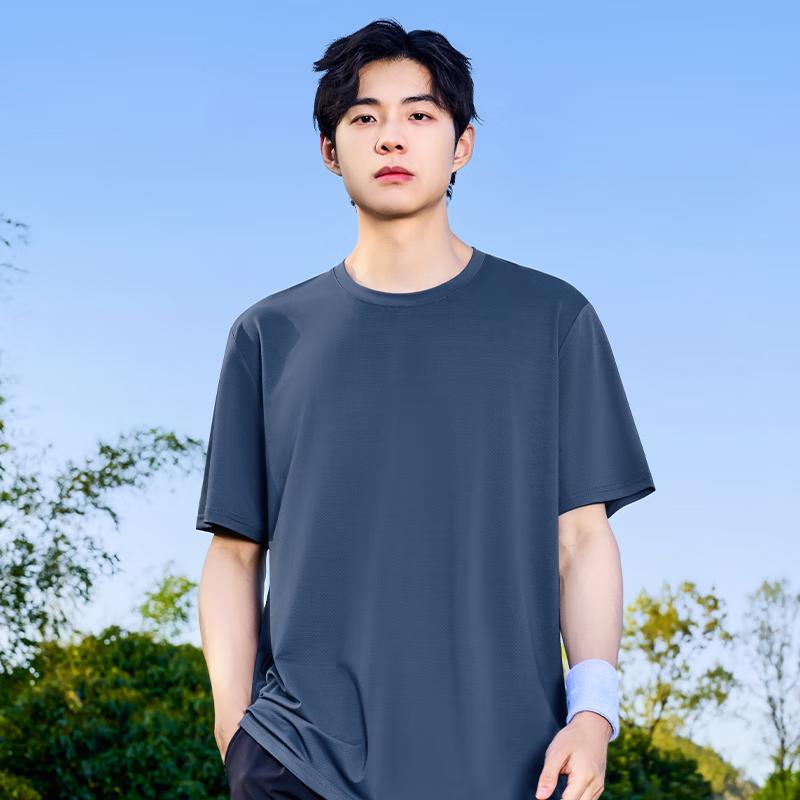 MINISO Disney Buzz Lightyear Running Graphic Men's Short Sleeve T-Shirt