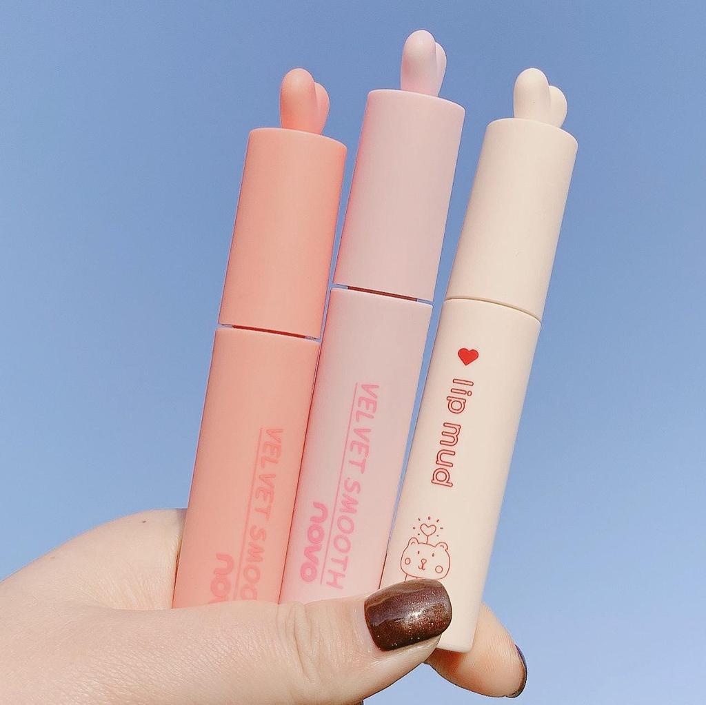 NOVO5411 Xinmu Sweatproof Air-Mist Lip Mud: Silky Smooth, Pigmented, Non-Transferring Lip Gloss