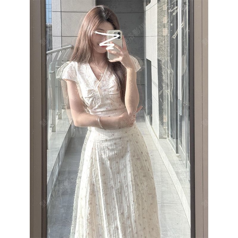 Gentle medium and long dress temperament floral dress summer new simple light luxury skirt