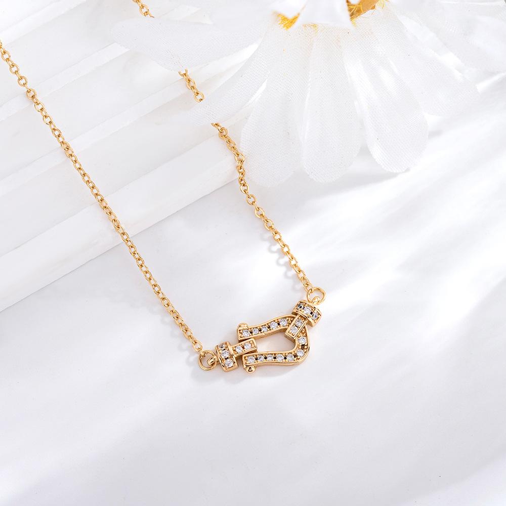 Neue Voll-Diamant-Hufeisen-Schnallen-Halskette Nische Ins-Wind-Schlüsselbein-Kette