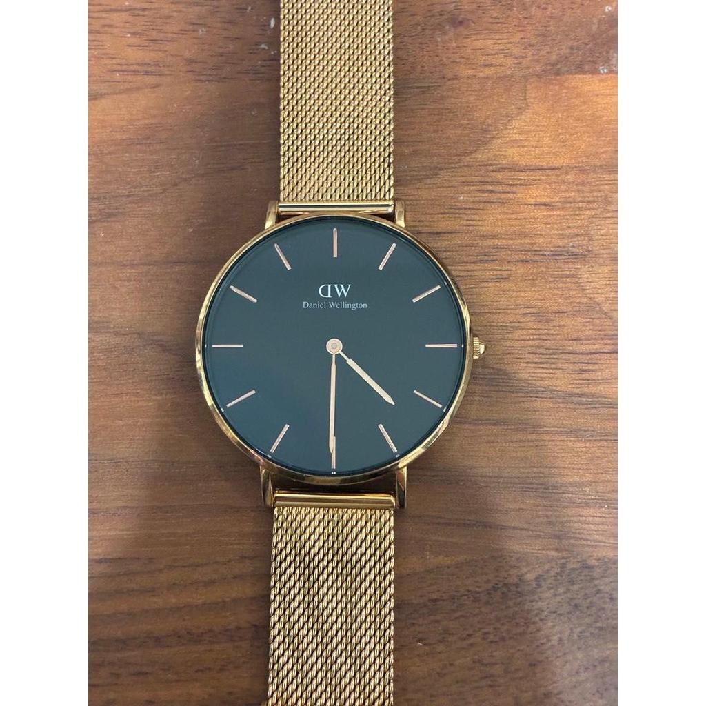 Used [Good Condition] Daniel Wellington DW Watch Gold Black Dial Mesh Strap