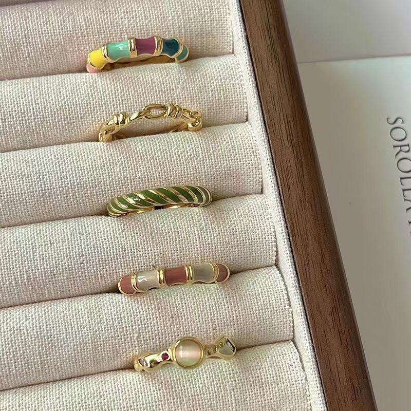 Anello Dopamina da Donna Design di Nicchia Unico Orecchini di Alta Gamma Smalto Decorativo Anello Dito Indice Arcobaleno
