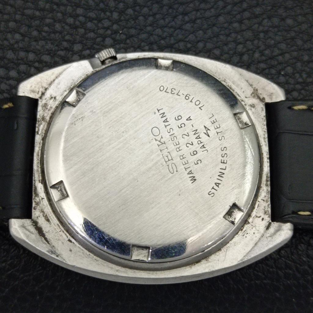 AUTOMATIC 7009A VINTAGE SEIKO 5 JAPAN MENS ARABIC BLACK DIAL WATCH A701617-5