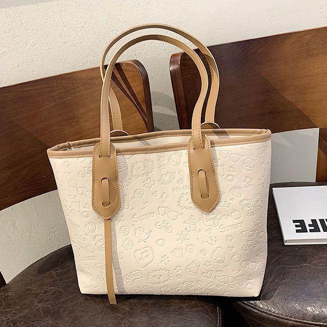 Bag women's large-capacity 2025 new college student class shoulder bag niche tote bag commuter bag