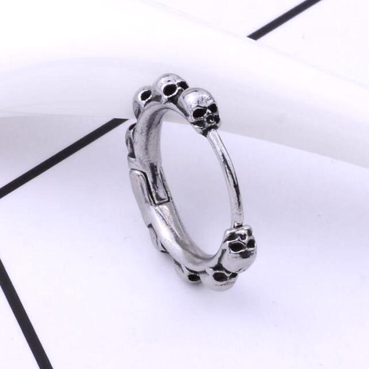 Trendy Unisex Korean-Hong Kong Small Circle Titanium Earrings: Minimalist Niche Design
