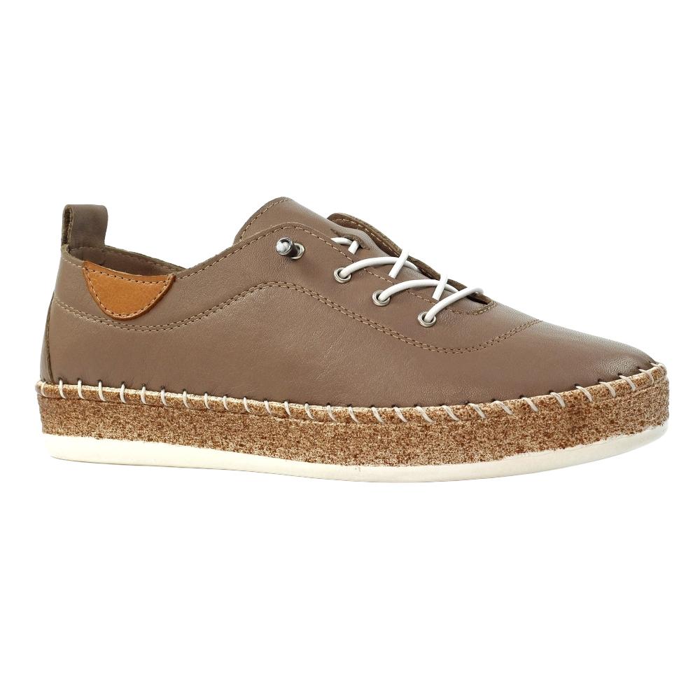 Lunar Womens/Ladies Evie Leather Plimsolls