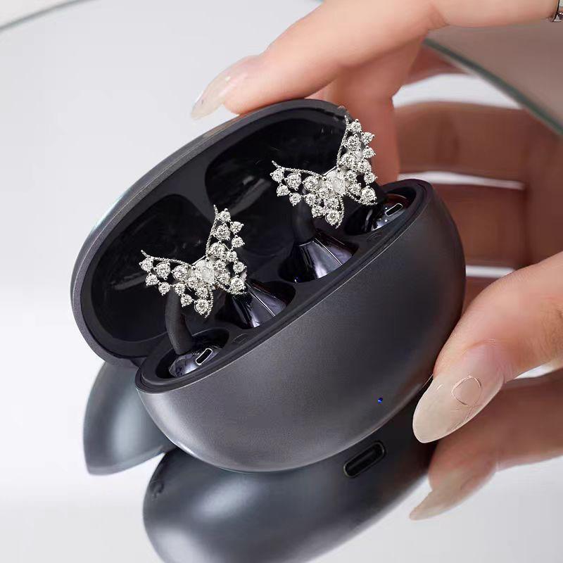 Butterfly Crystal Earbud Clip 1PCS Detachable Elegant Earphone Decor Jewelry Waterproof Accessory for Rainy Day Use