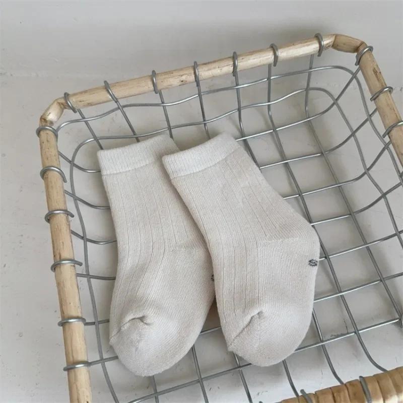 Sporty Beige Grey Color Young Kids Sock for Boy Fashion Striped Letter R Calf Sock for Toddler Spring Autumn Soft Terry Sock