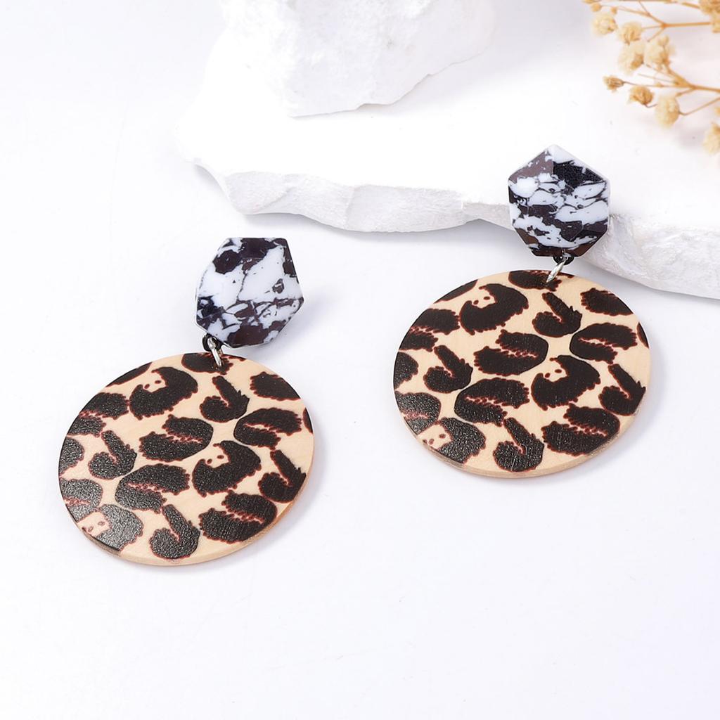 Exaggerated and grand geometric round wooden leopard print earrings from Europe and America, Korean style, fashionable, versatile and elegant