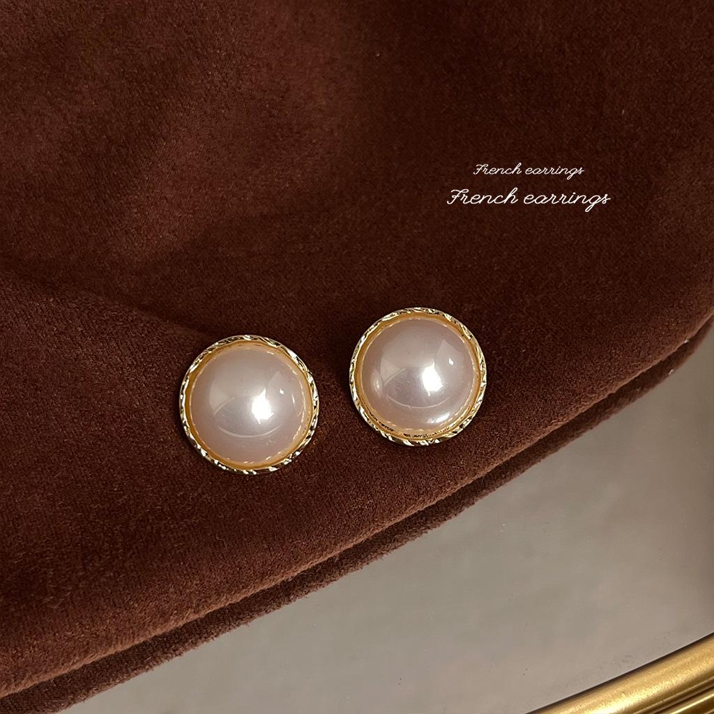 Chinese-Inspired Elegant 925 Silver Stud Earrings with Exaggerated Design