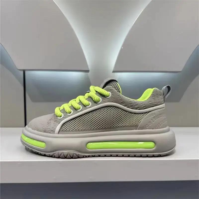 Adidași noi de lux la modă pentru bărbați Talpă groasă Creșterea înălțimii Pantofi casual tip board Talpă moale Confortabili Respirabili Pantofi de alergare