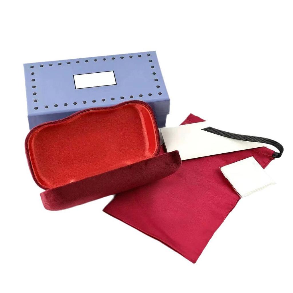 High-Quality Arc De Triomphe Sunglasses Case: Miu Miu Style by Yang Shulin