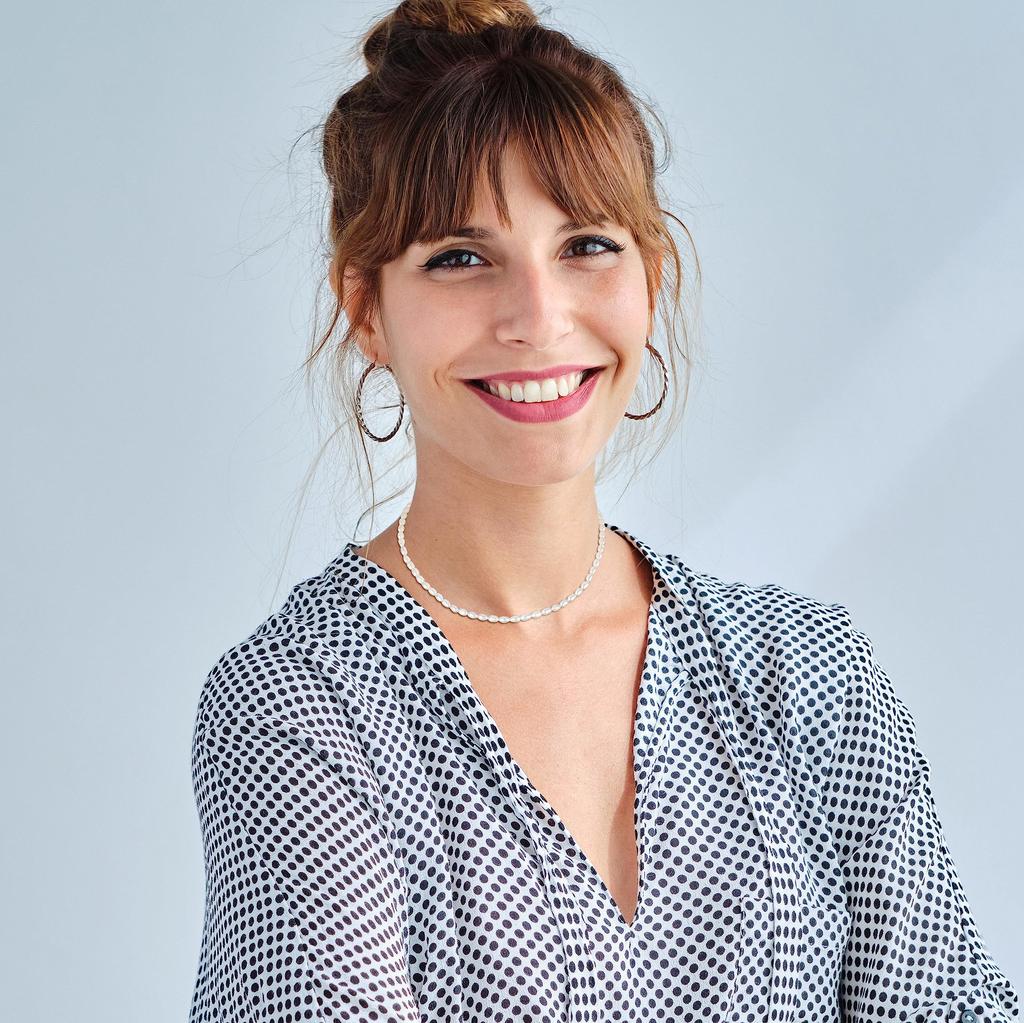 GAVU Freshwater Pearl Stainless Steel Necklace for Women [GAVU]