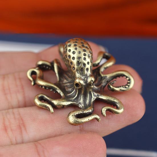 1/2/3/4Pcs Brass Octopus Figurine Metal Carving Octopus Statue Sea Animal Sculpture Feng Shui Decoration Home Office Desktop Ornament